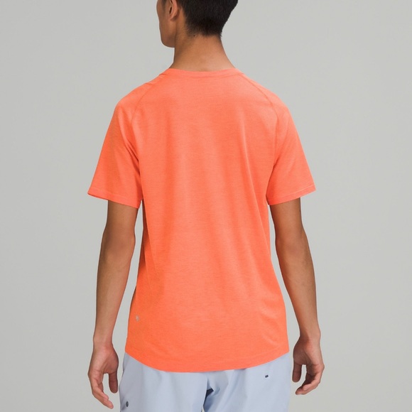 Lululemon Metal Vent Tech Short Sleeve Shirt 2.0 in Warm Coral/ Highlight Orange - Picture 4 of 13